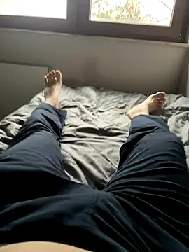 vanjbi45 online show from December 14, 8:41 am