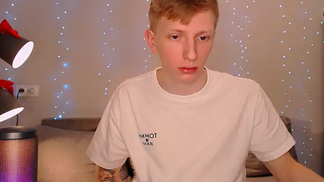 juliaanddima online show from January 16, 12:02 am