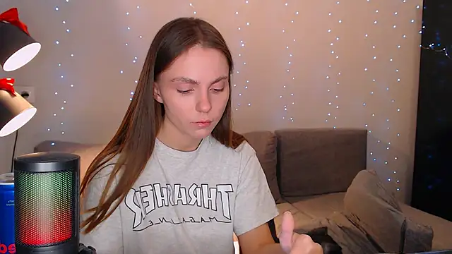 juliaanddima online show from January 22, 12:48 am