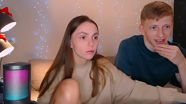 juliaanddima online show from February 9, 10:00 pm