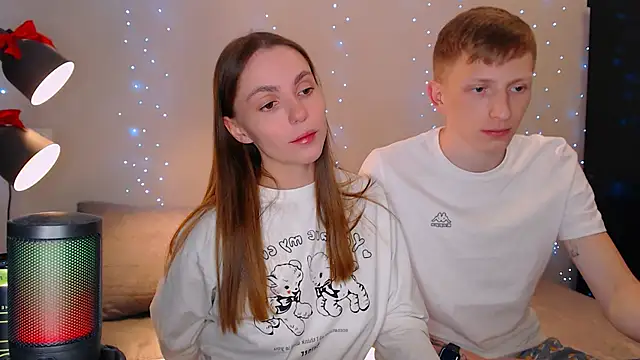 juliaanddima online show from February 11, 12:06 am