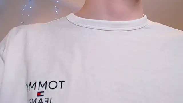 juliaanddima online show from March 6, 12:43 am