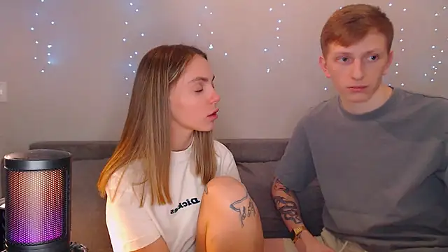 juliaanddima online show from March 20, 1:13 am