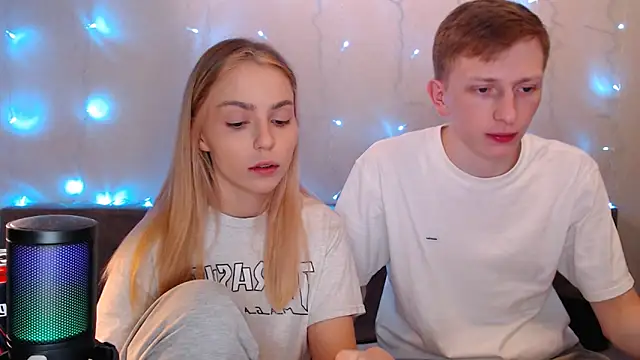 juliaanddima online show from September 24, 10:24 pm