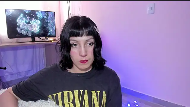 Snapshot of Room312_ chatting on December 22, 10:15 pm Room312  online show from December 22, 10:15 pm