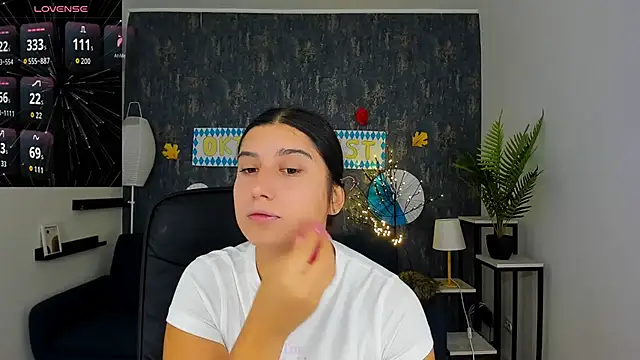 Snapshot of Linda_EX chatting on September 27, 6:18 am Linda EX online show from September 27, 6:18 am