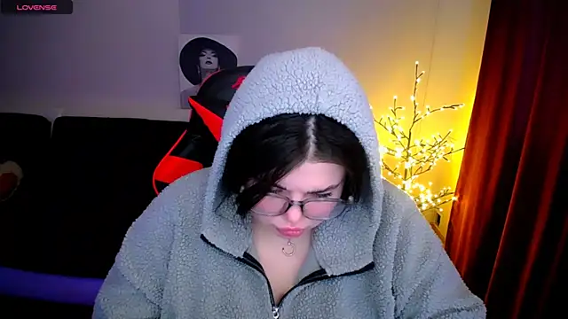 Emily Mo online show from January 22, 9:46 am