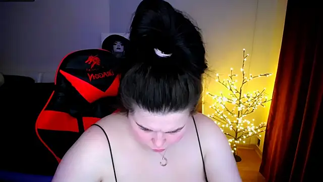 Emily Mo online show from January 24, 10:11 am