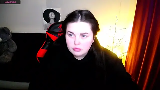 Emily Mo online show from January 29, 9:23 am