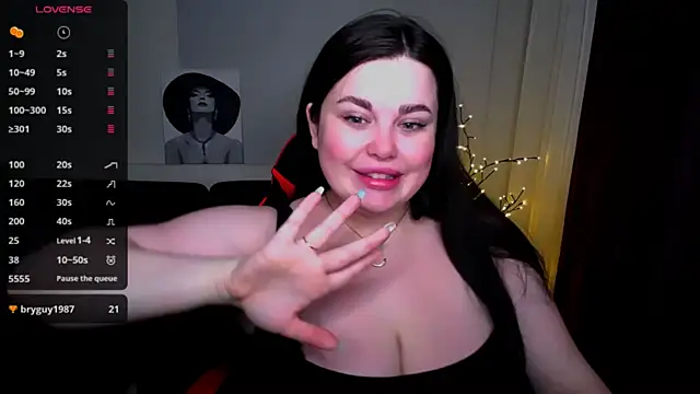 Emily Mo online show from February 8, 6:22 am