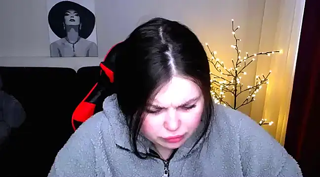 Emily Mo online show from February 27, 6:40 am