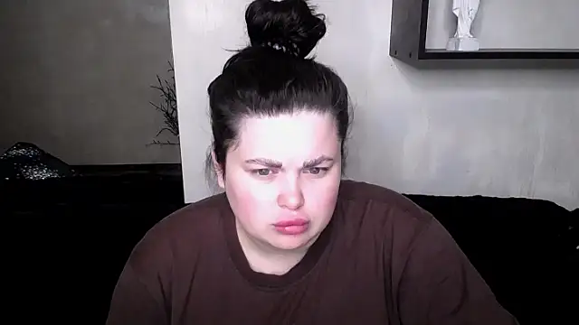 Emily Mo online show from October 15, 5:40 am