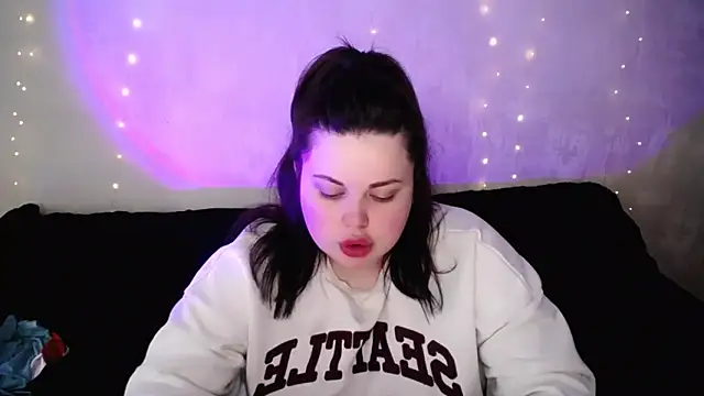 Emily Mo online show from February 28, 6:47 am