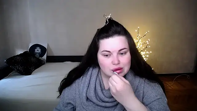 Emily Mo online show from April 2, 5:27 am