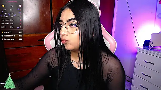 eva six online show from December 11, 12:23 am