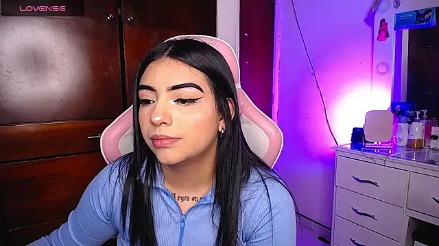 eva six online show from March 5, 6:23 pm