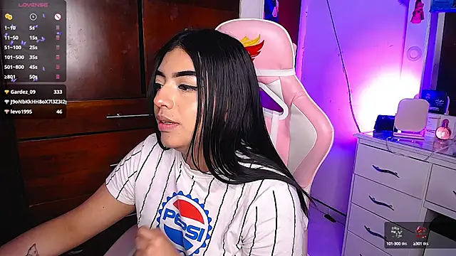 eva six online show from March 13, 11:38 pm