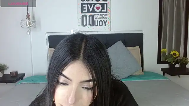 eva six online show from October 7, 5:43 pm