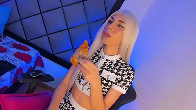 GeorginaCute  online show from November 29, 12:30 pm