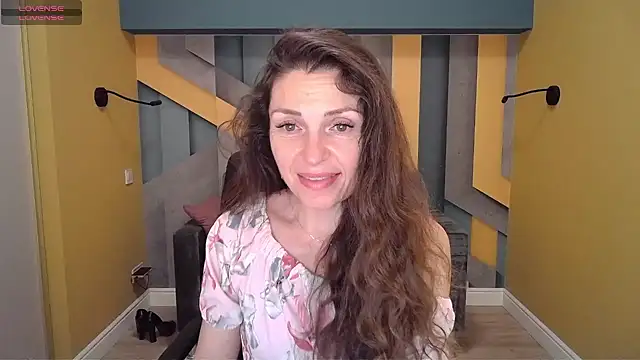 EllaLong online show from February 2, 12:35 pm