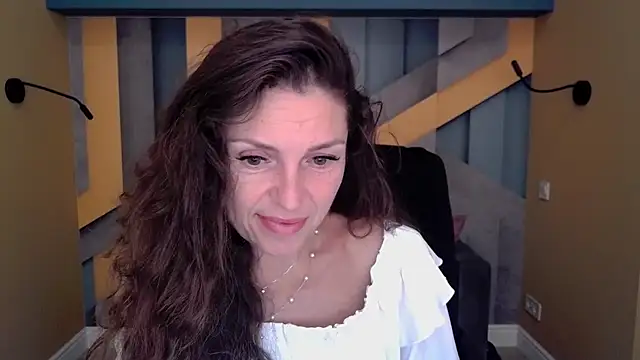 EllaLong online show from September 15, 11:32 am