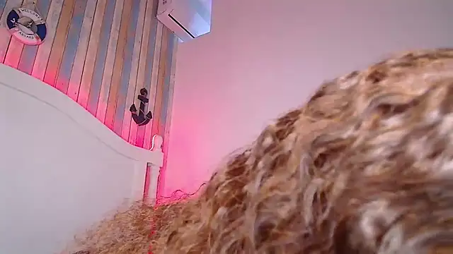 NaiaGils online show from March 8, 3:24 pm