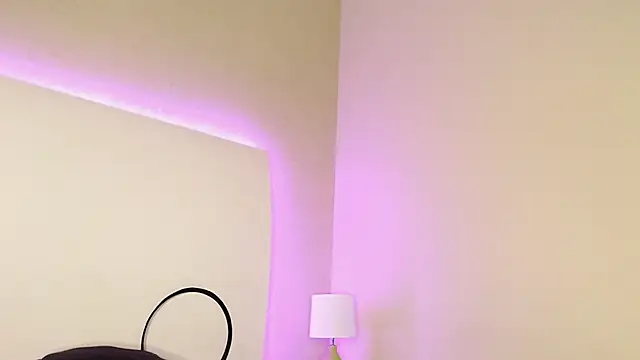 NaiaGils online show from March 11, 5:24 pm