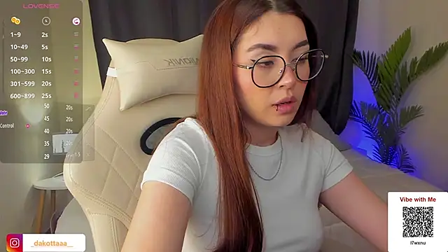 dakottaa  online show from February 10, 11:02 pm