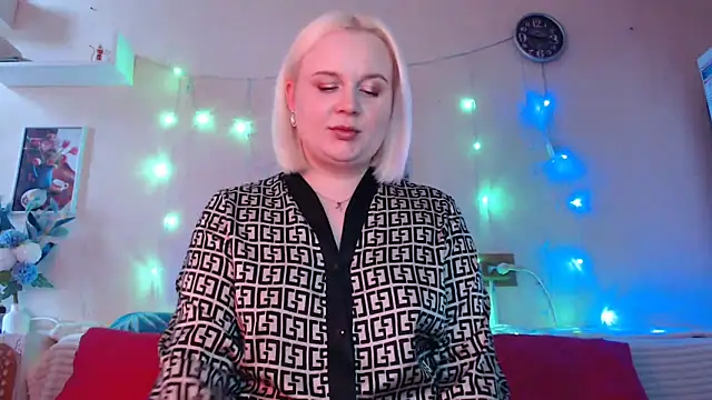 Karolina love  online show from December 31, 12:15 pm