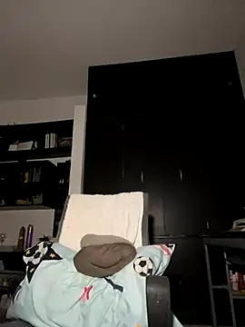 DanikRosse online show from September 18, 3:52 am