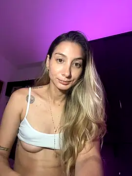 DanikRosse online show from December 3, 4:53 am