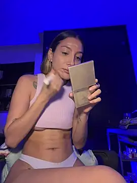 DanikRosse online show from January 18, 4:38 am