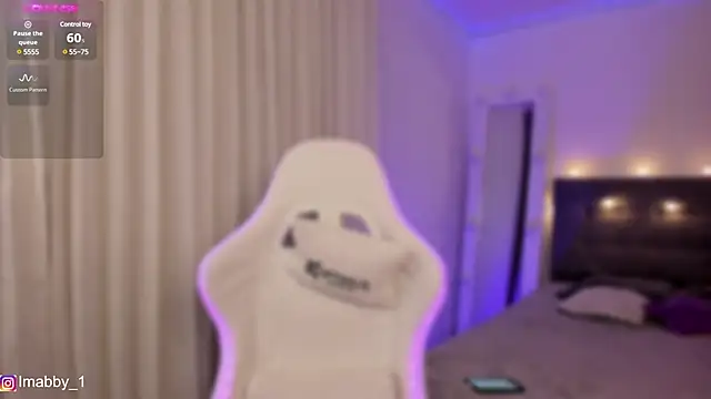 im abby  online show from December 19, 12:56 am