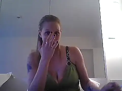 Snapshot of WildScorpio86 chatting on February 14, 12:47 pm WildScorpio86 online show from February 14, 12:47 pm