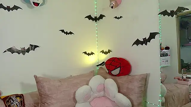 megan doll2 online show from October 31, 8:54 pm