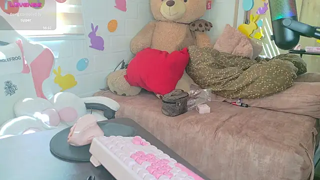 megan doll2 online show from April 3, 2:59 pm