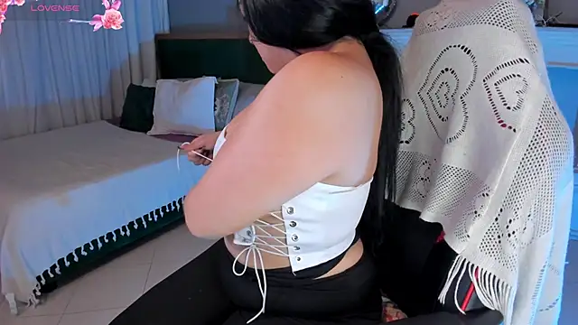 scarlet miller1 online show from March 4, 11:51 am