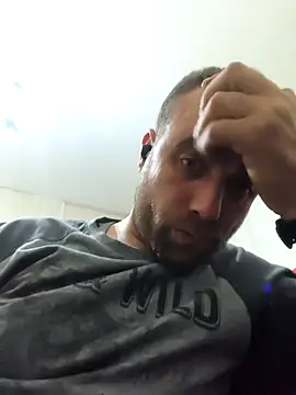 Snapshot of mustican422 chatting on October 14, 10:43 pm mustican422 online show from October 14, 10:43 pm