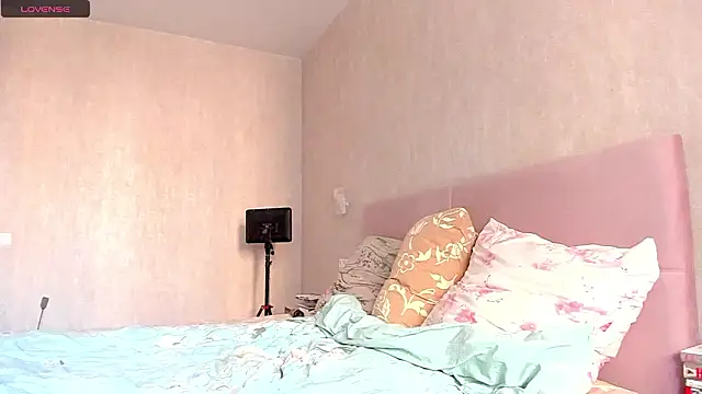 PatriciaBlairs online show from March 24, 1:49 pm