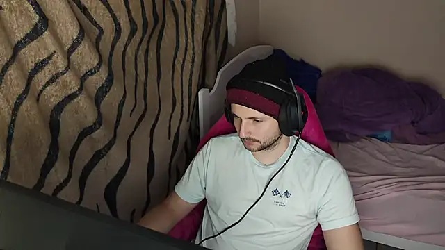 iurytx online show from February 23, 1:35 am