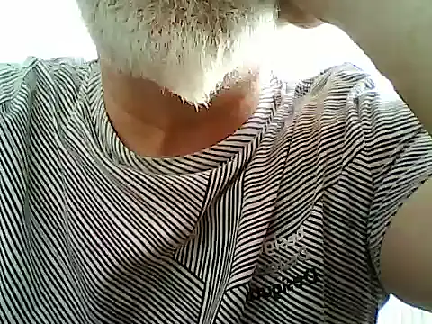 Snapshot of xcimeru chatting on May 19, 1:39 pm xcimeru online show from May 19, 1:39 pm