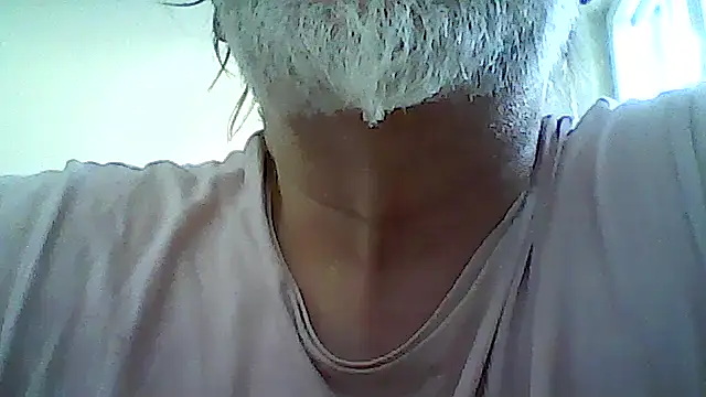 Snapshot of xcimeru chatting on May 23, 6:29 am xcimeru online show from May 23, 6:29 am