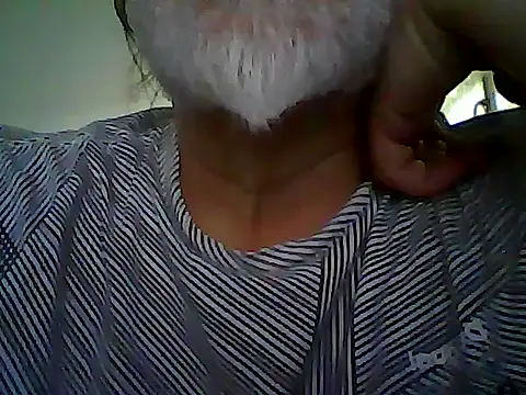 Snapshot of xcimeru chatting on May 26, 1:40 pm xcimeru online show from May 26, 1:40 pm