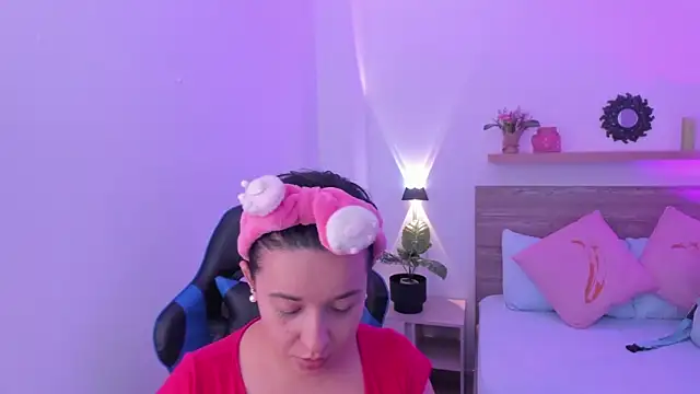 izaro22 online show from October 6, 12:46 pm