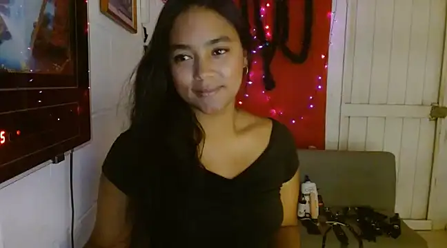 Chiara petterson online show from January 10, 5:05 am