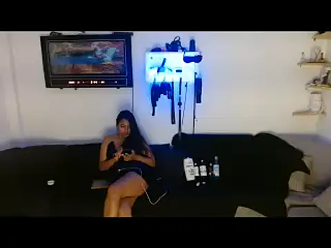 Chiara petterson online show from March 1, 8:45 am