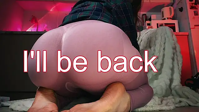 Pi-x-ie online show from February 5, 5:50 pm