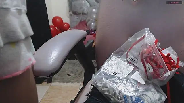 toxxxic cams online show from June 7, 5:11 am