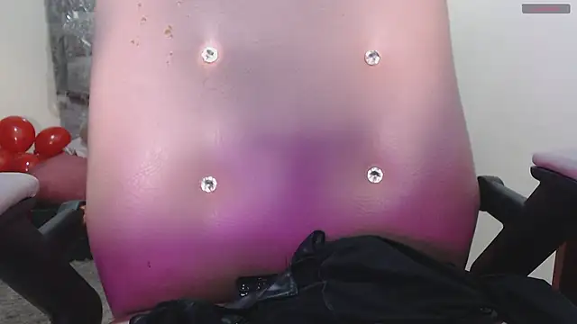 Snapshot of toxxxic_cams chatting on June 17, 7:11 am toxxxic cams online show from June 17, 7:11 am