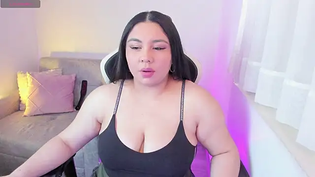 ambar-wells online show from October 17, 4:20 pm